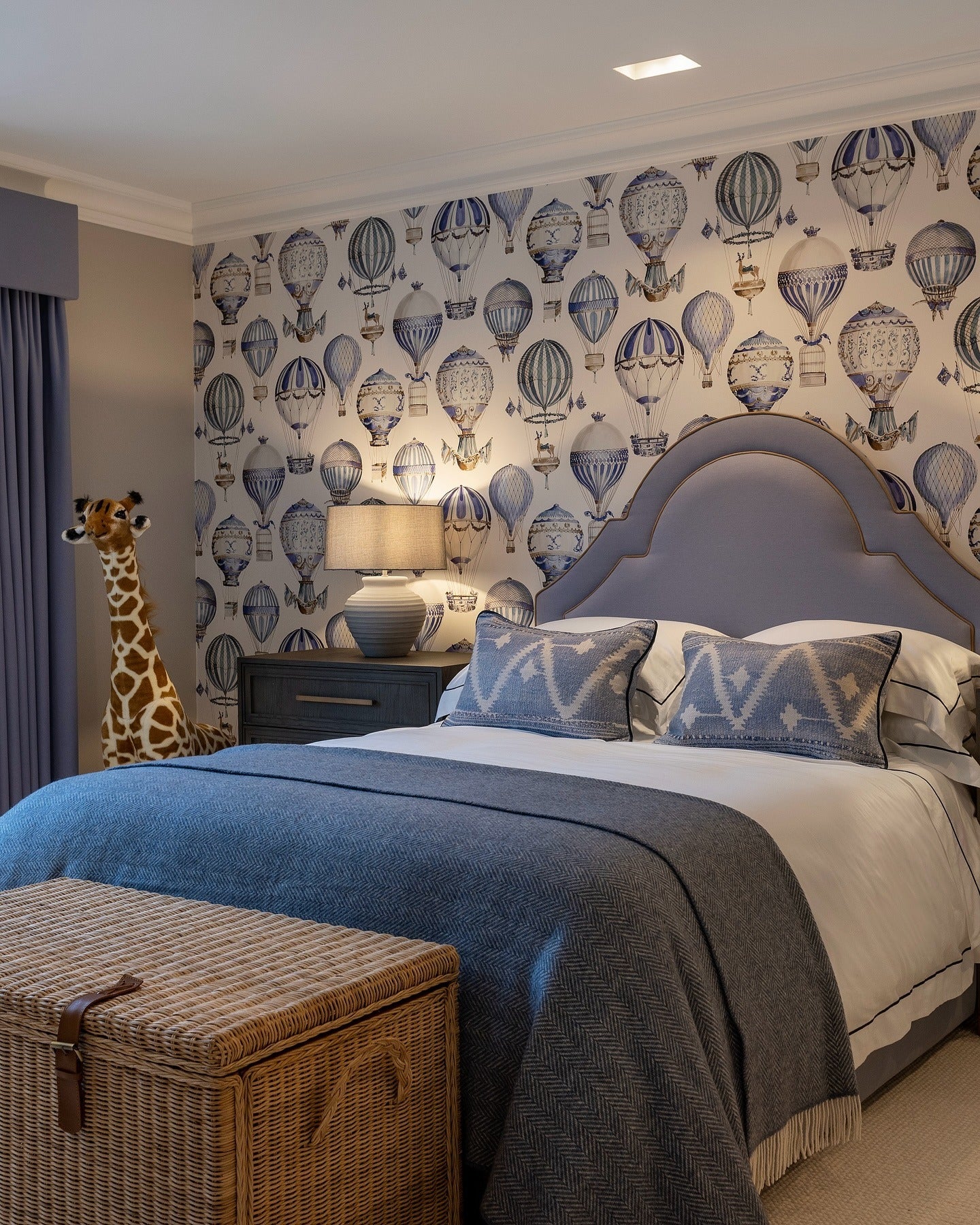 5. Whimsical Touch with Blue and White Accents (Spare Bedroom Ideas)