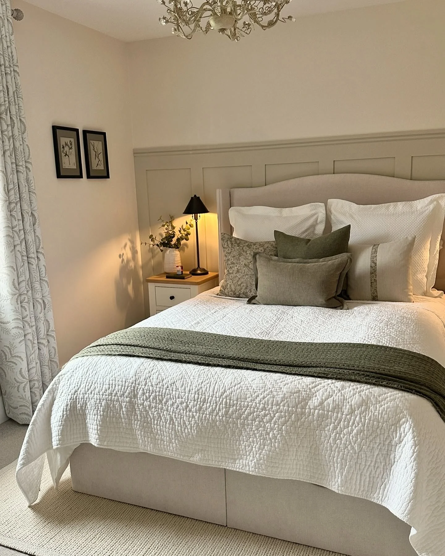 20. Fresh Neutrals with Olive Contrast (Spare Bedroom Ideas)