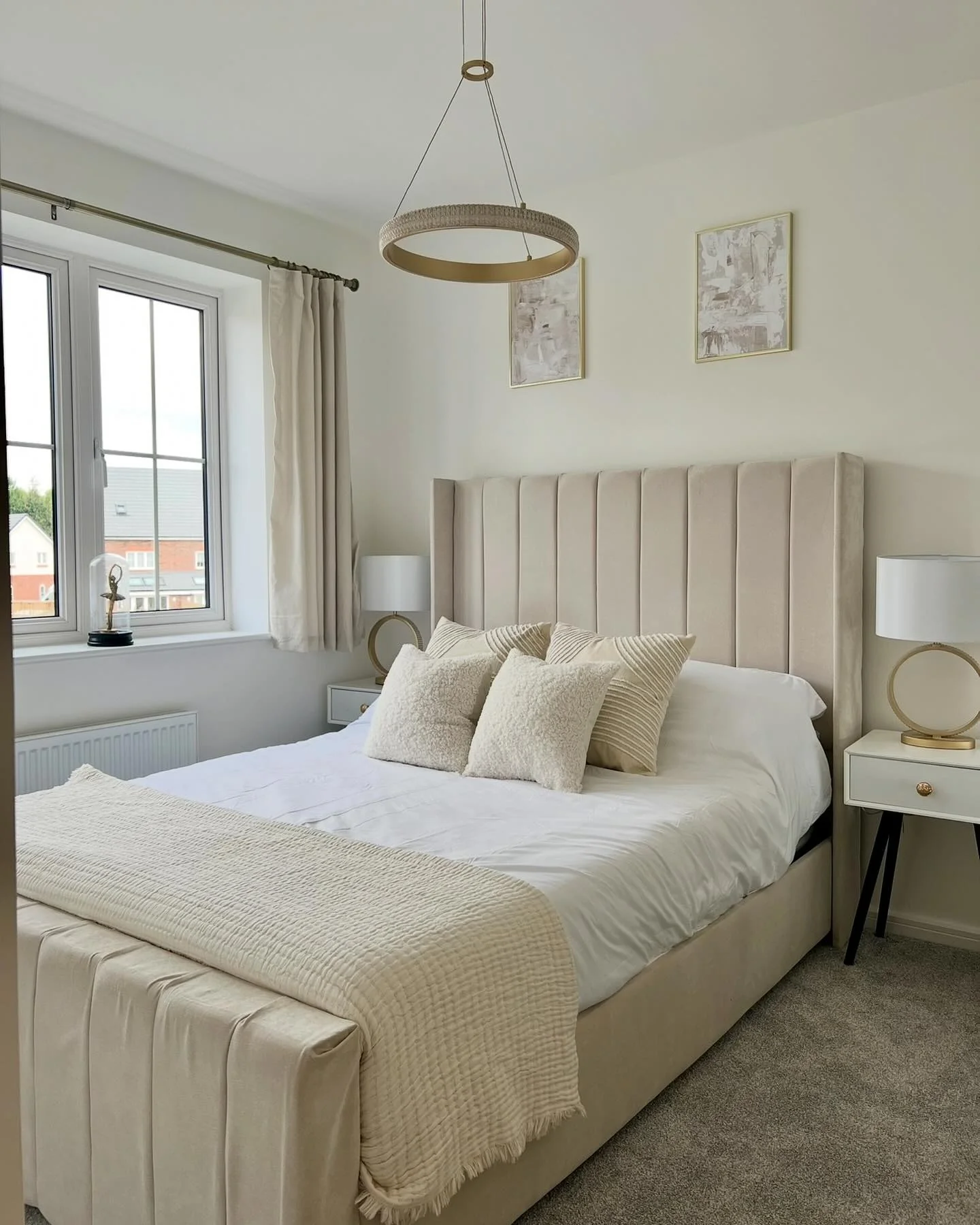 25. Streamlined Elegance in Ivory and Gold (Spare Bedroom Ideas)