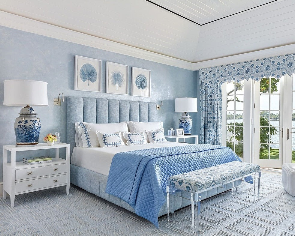 8. Oceanfront Blue and White Sanctuary (Serene Bedroom Ideas)