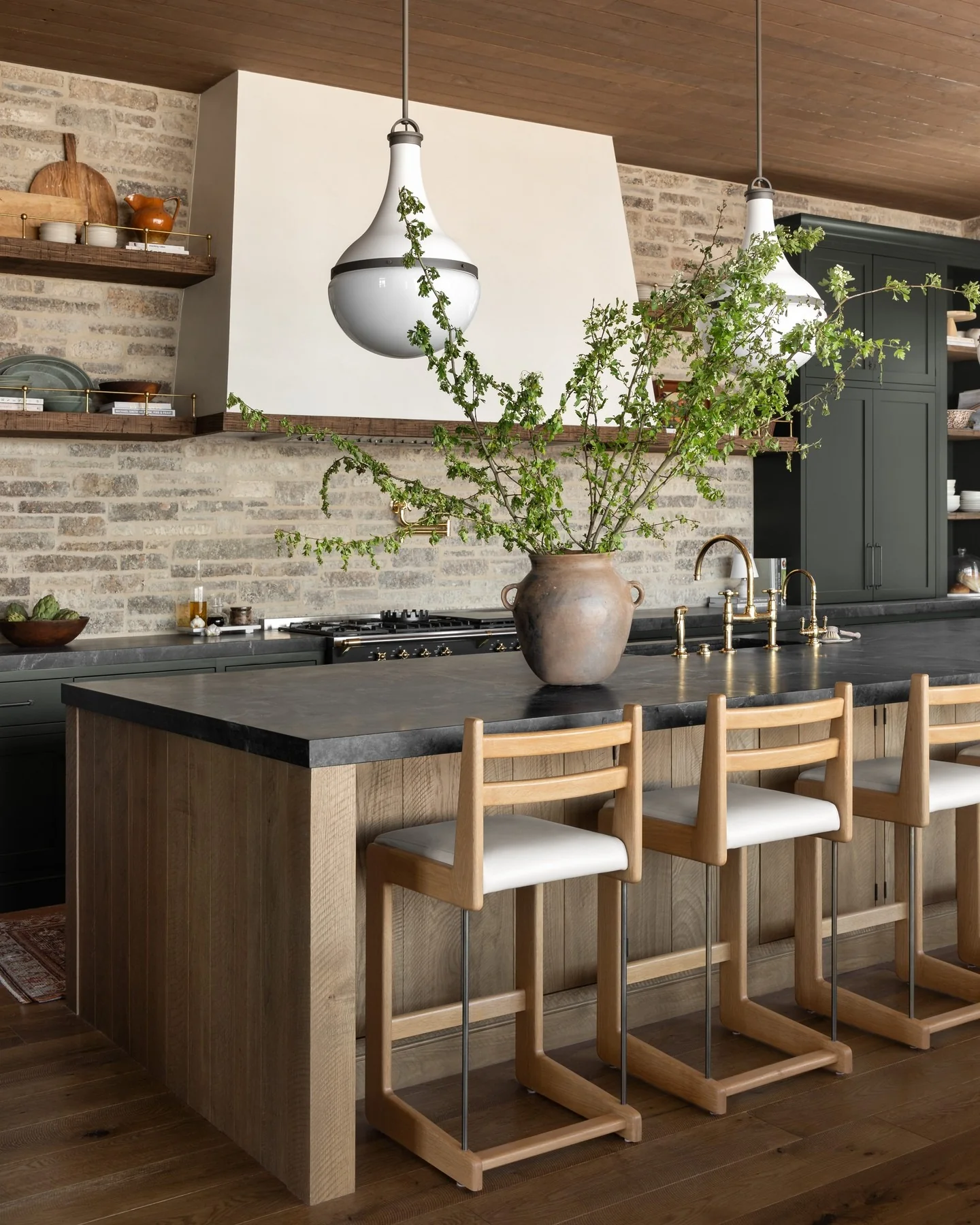 24. Rustic Texture with Reclaimed Wood and Charcoal Accents (Brown Kitchen Ideas)