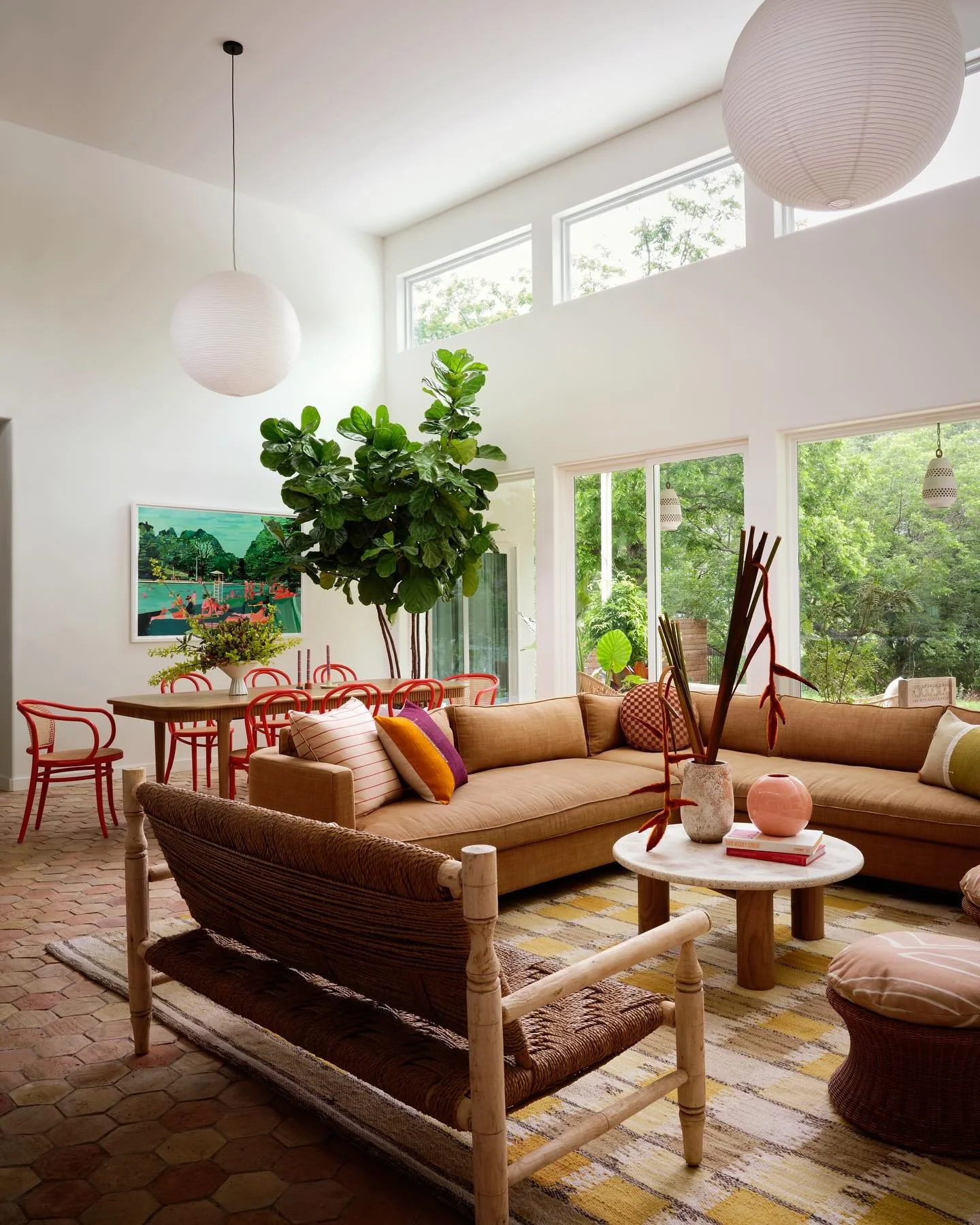 5. Midcentury Earthy Retreat with Warm Wood Accents (Earth Tones Living Room Ideas)