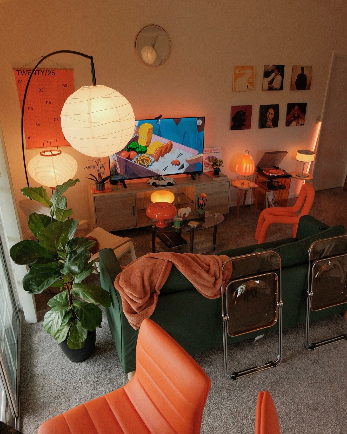 10. Funky Neon Meets Earthy Glam (Earth Tones Living Room Ideas)