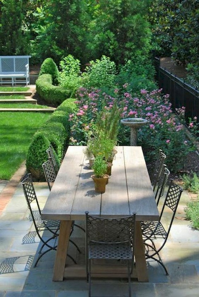 conception de cour de maison privée