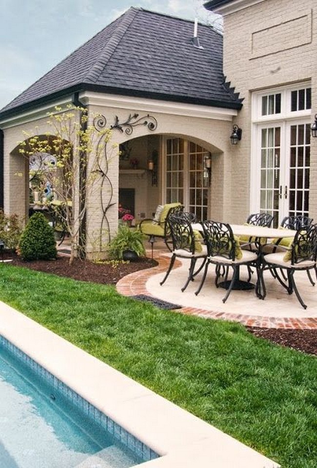 conception de cour de maison privée