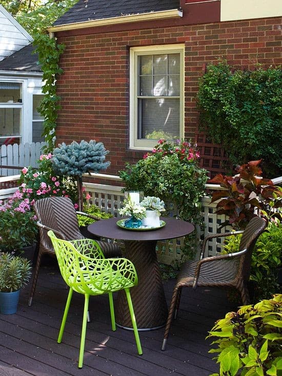 conception de cour dans le pays