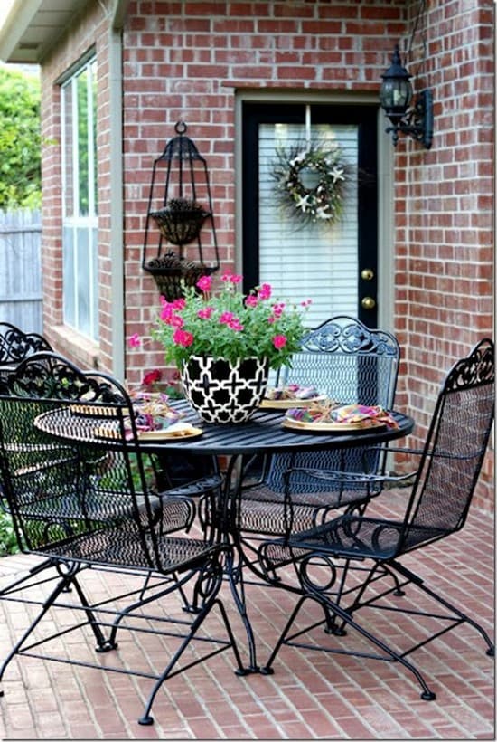 conception de cour dans le pays