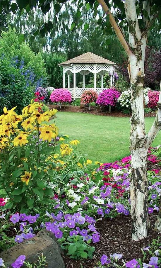 conception de parterre de fleurs