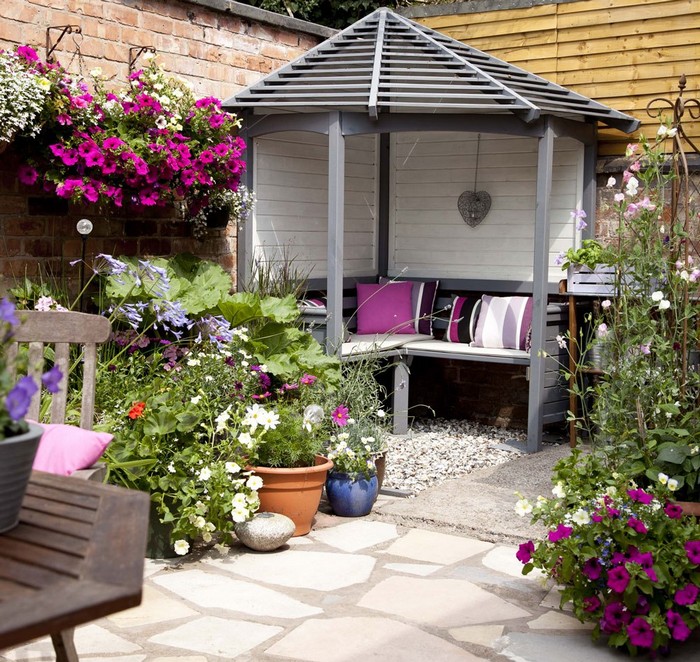 conception de cour de maison privée