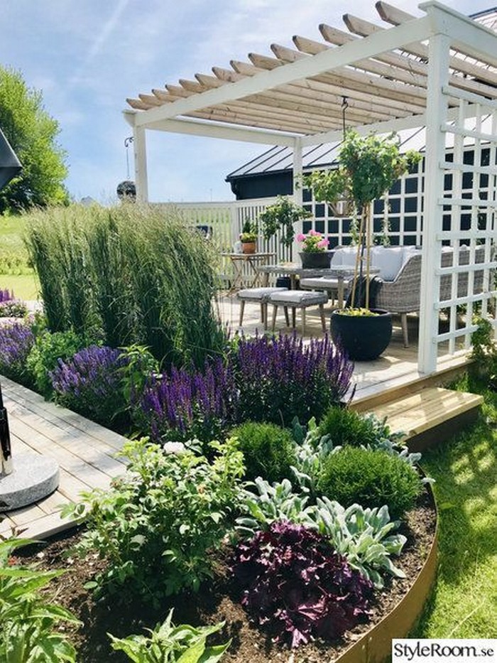 conception de cour de maison privée