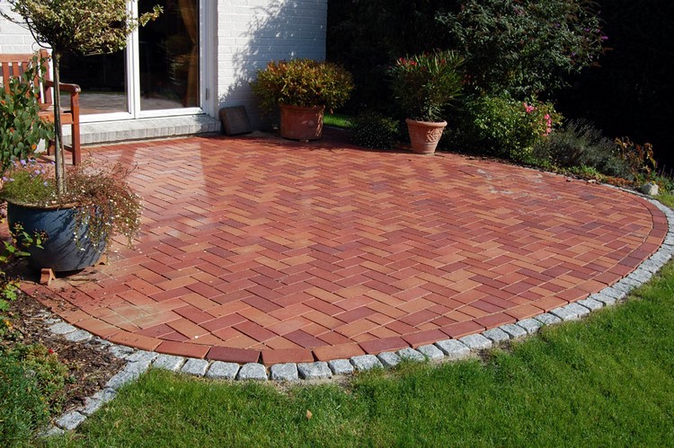 pose de briques de clinker