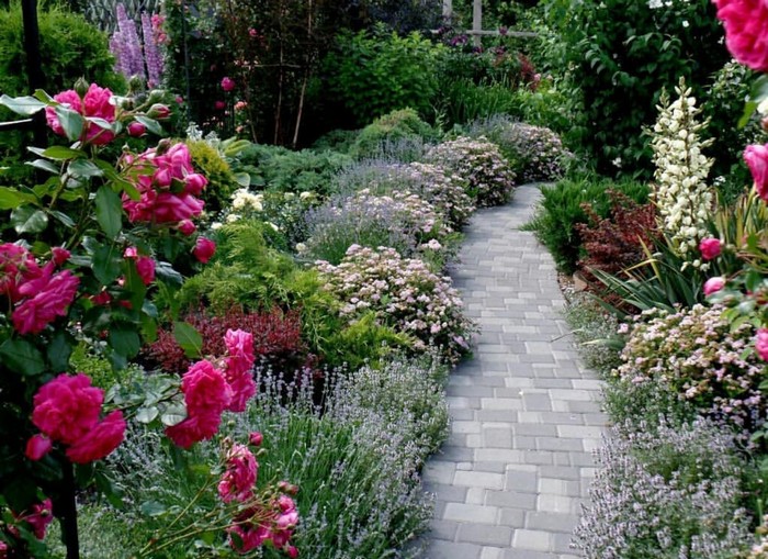 décoration de parterre de fleurs