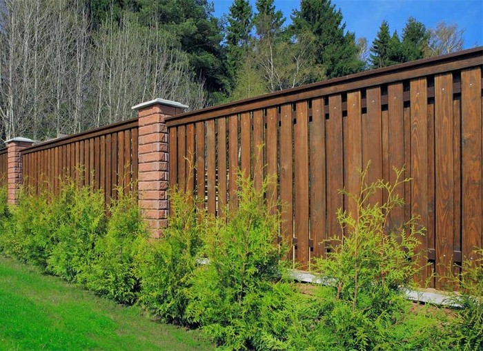 Belles clôtures en bois