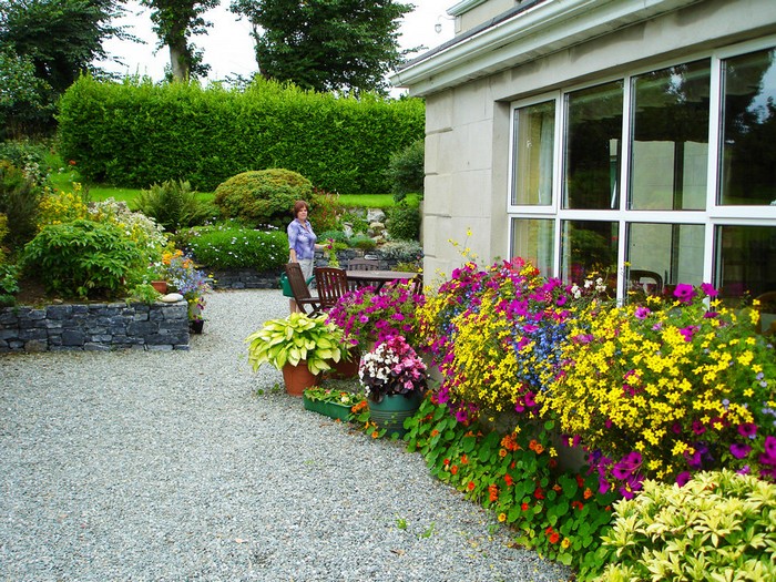 conception de parterre de fleurs