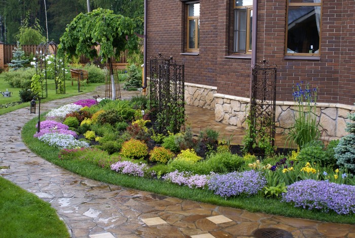 conception de parterre de fleurs