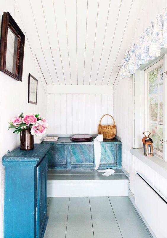 Toilettes de rue pour une résidence d'été