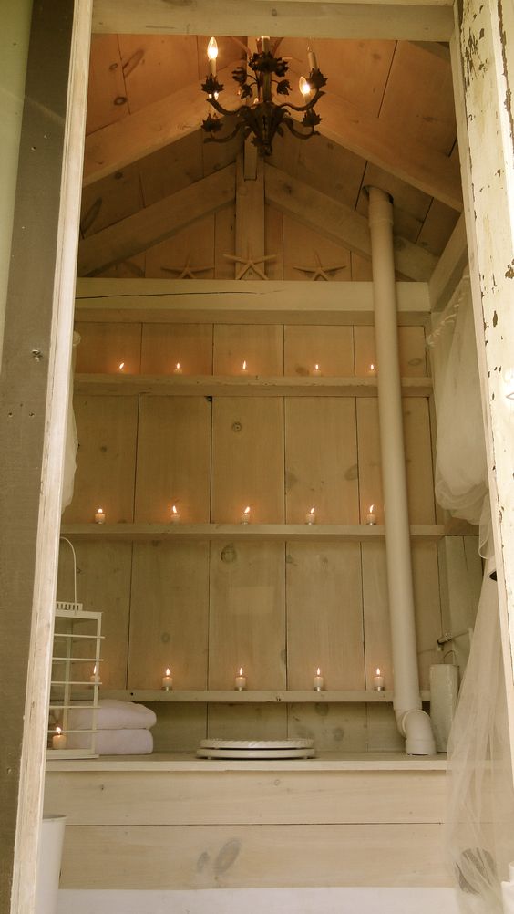 Toilettes de rue pour une résidence d'été