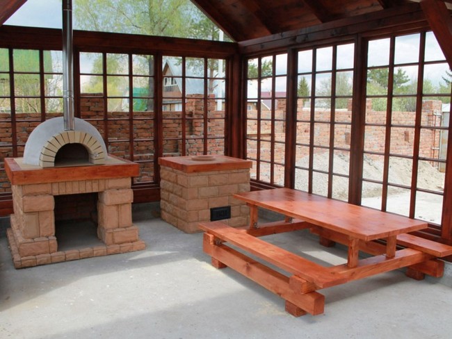 Gazebo avec barbecue