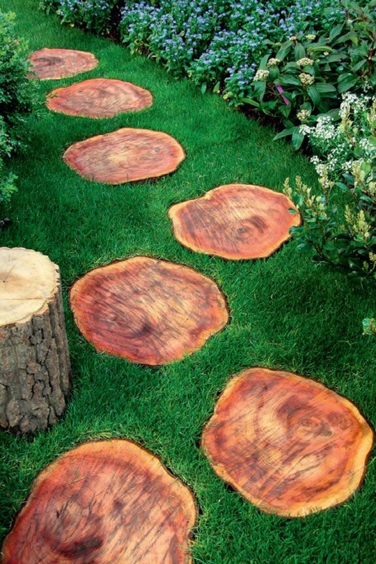 Allées de jardin en bois