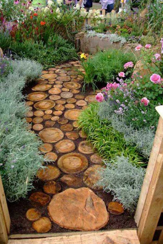 Allées de jardin en bois