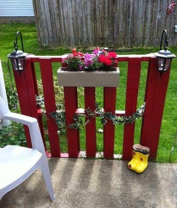 Clôture en palettes