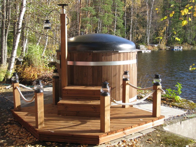 Police extérieure au feu de bois