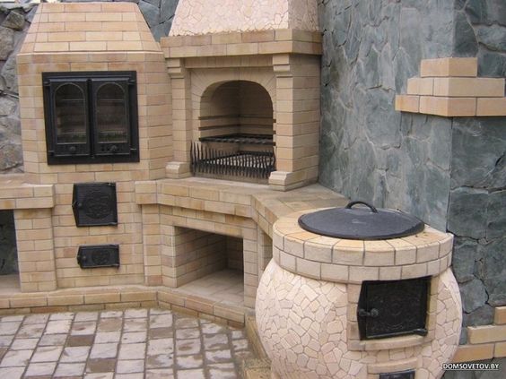 Fours à barbecue d'extérieur