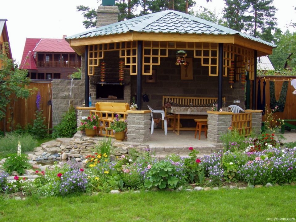 Gazebos de jardin pour offrir
