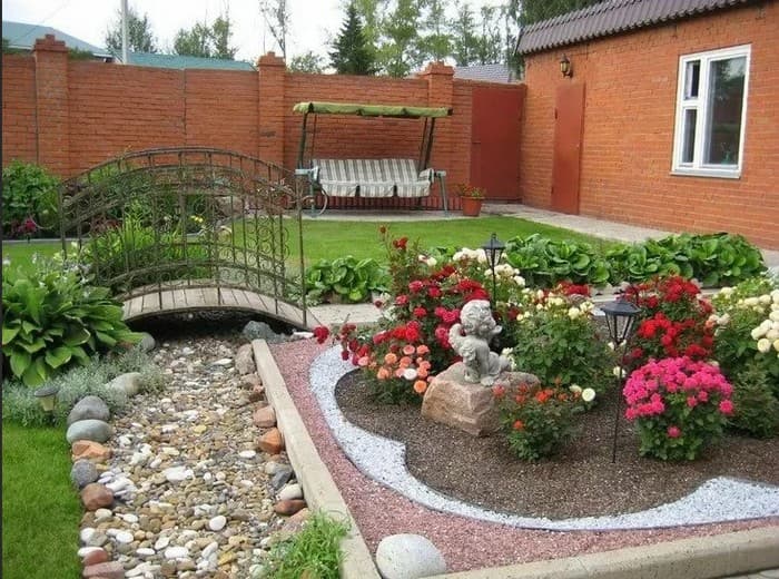 aménagement de la cour