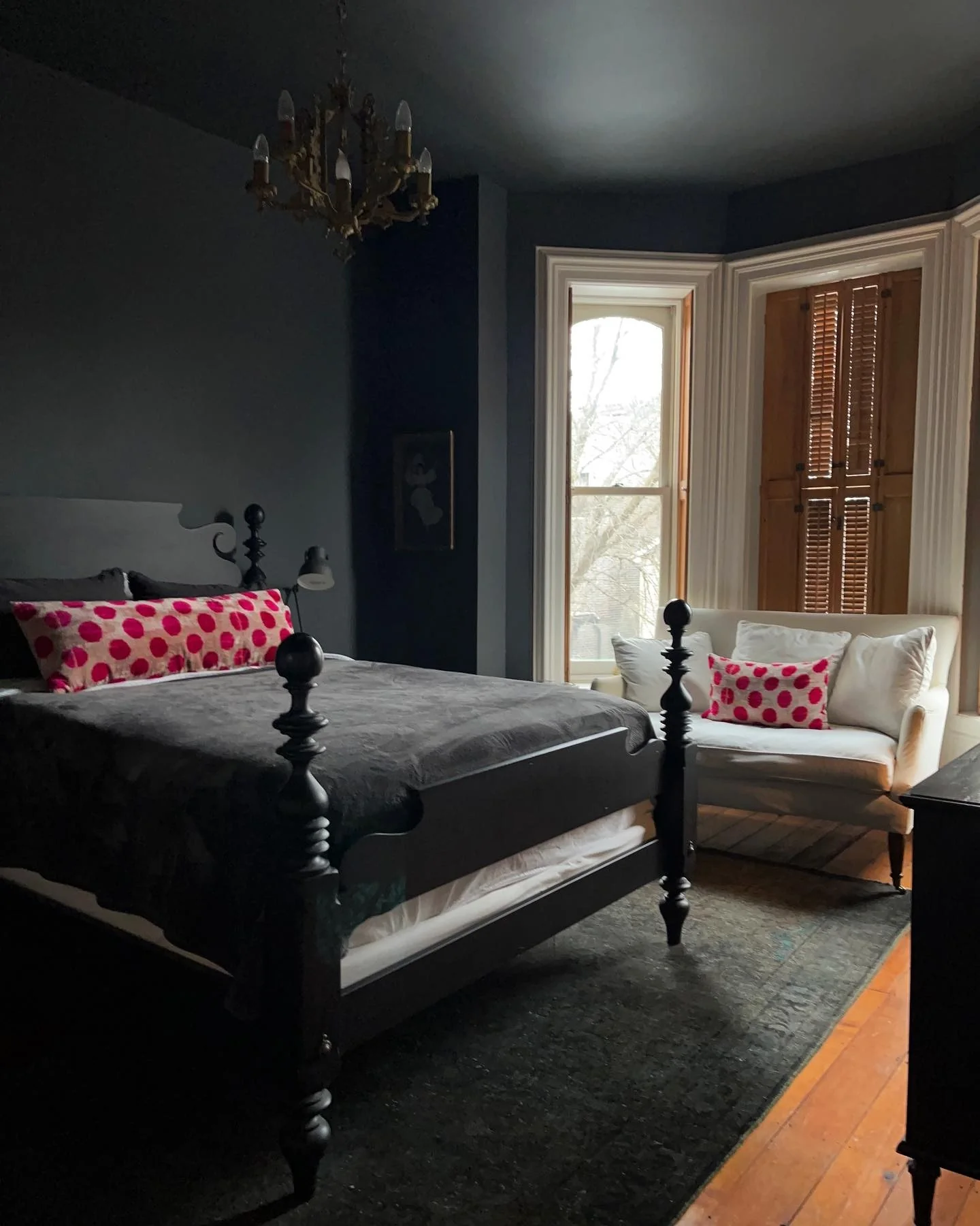 1. Charcoal Classic + Polka Dot Pop Bedroom (All Black Bedroom Ideas)