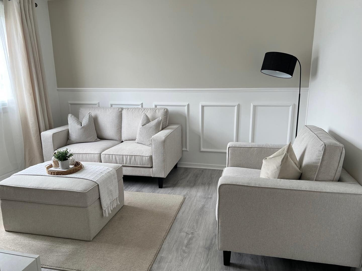 1. Soft Neutrals and Layered Textures (Small Living Room Ideas)