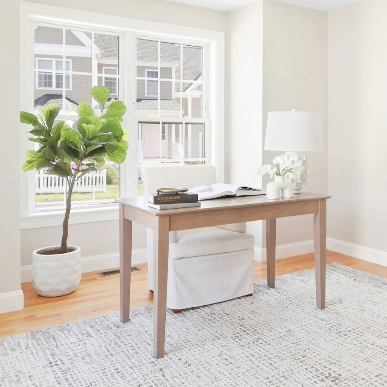 1. Warm Minimal Workspace with Natural Light (Bright Office Ideas)