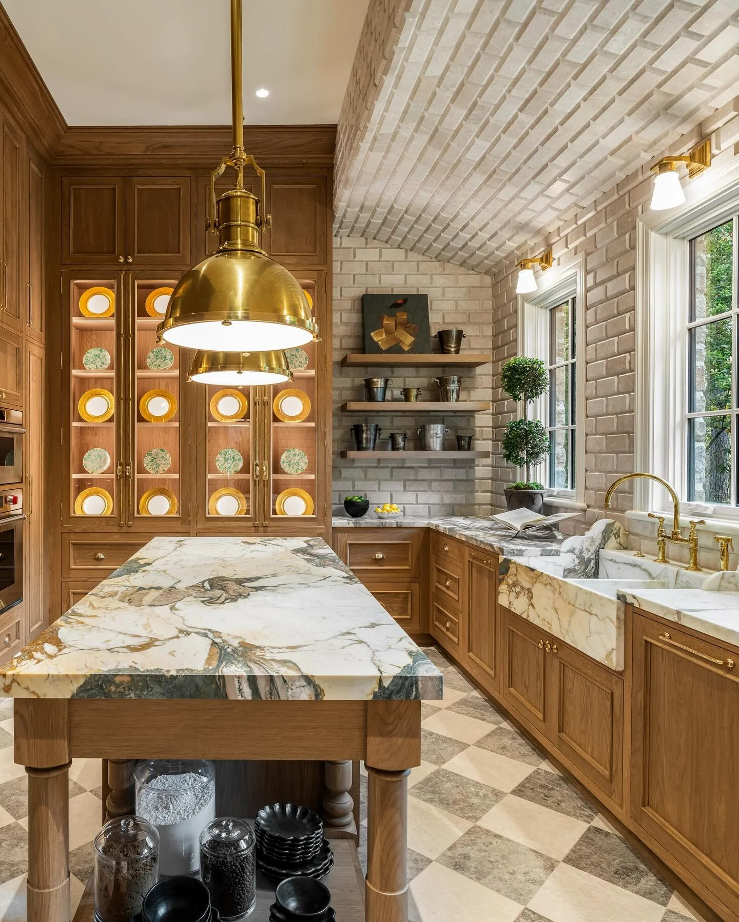 7. Traditional Maple Kitchen with Calacatta-Style Counters + Polished Brass Pendants (Maple Cabinet Kitchen Ideas)