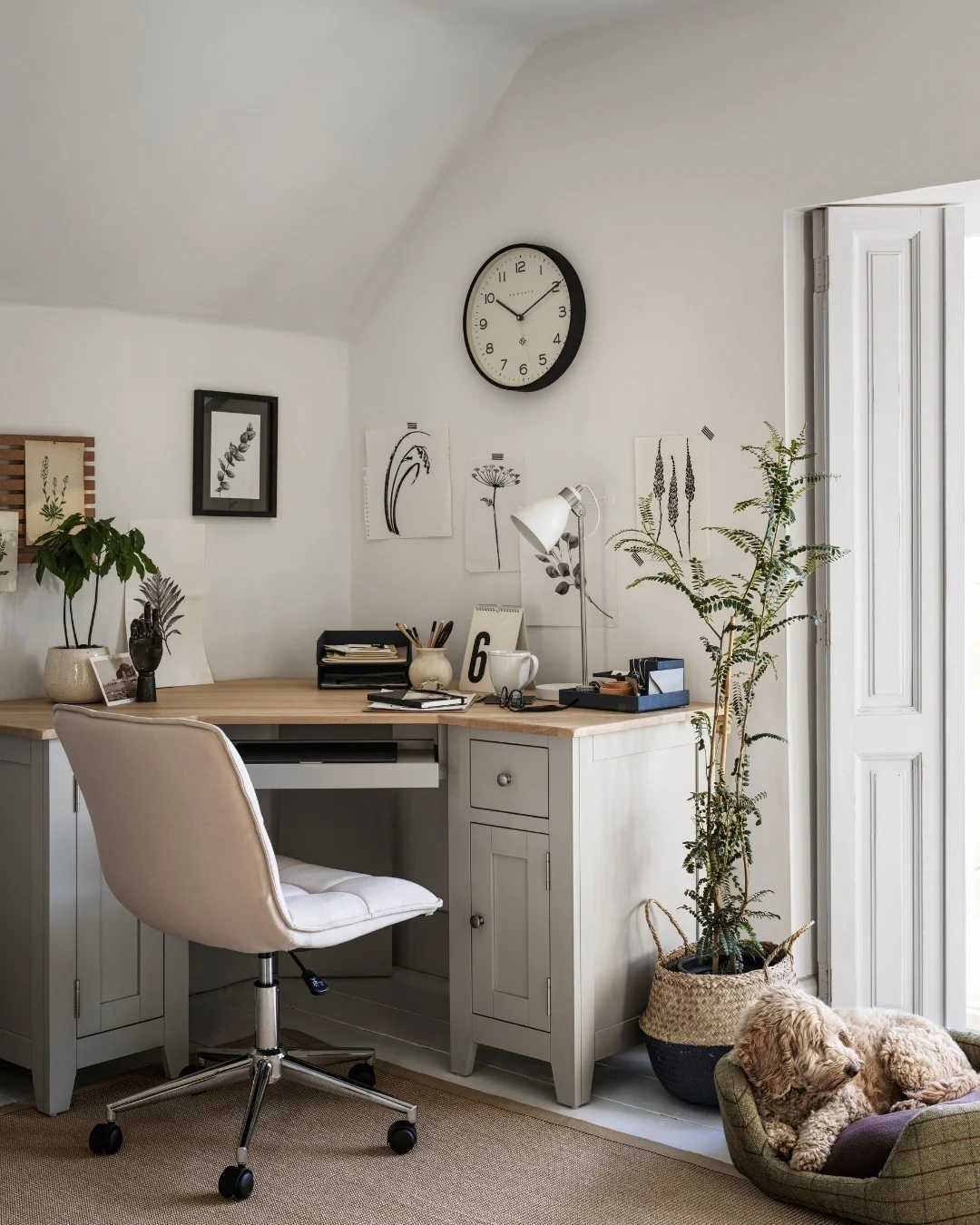 1. Scandi Cottage Calm with Botanical Charm (Earth Tones Office Ideas)