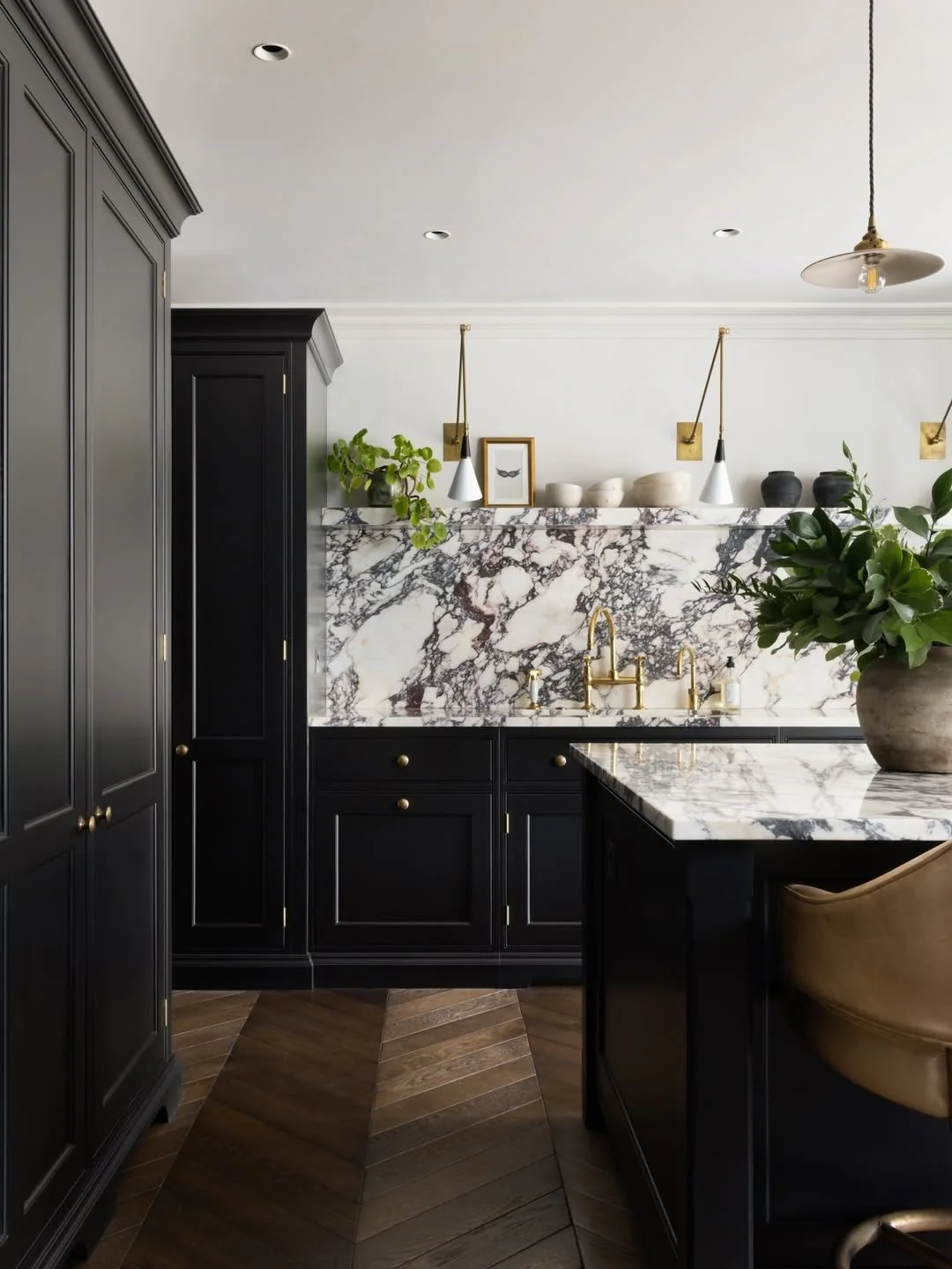 1. Black Cabinetry with Dramatic Marble Contrast (Gray and Black Kitchen Ideas)