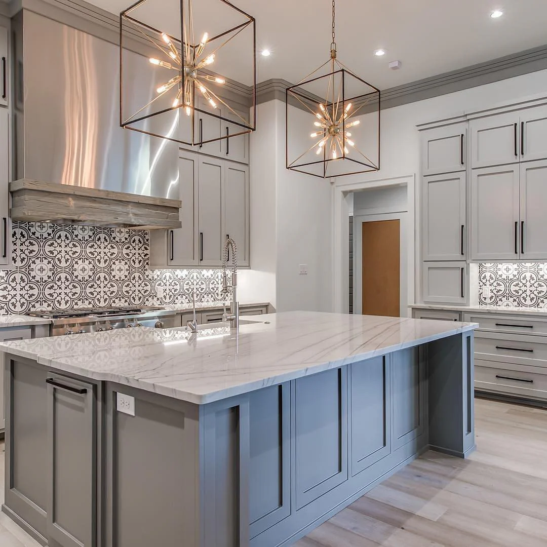 1. Classic Gray Elegance with Patterned Tile (Kitchen Backsplash Ideas)