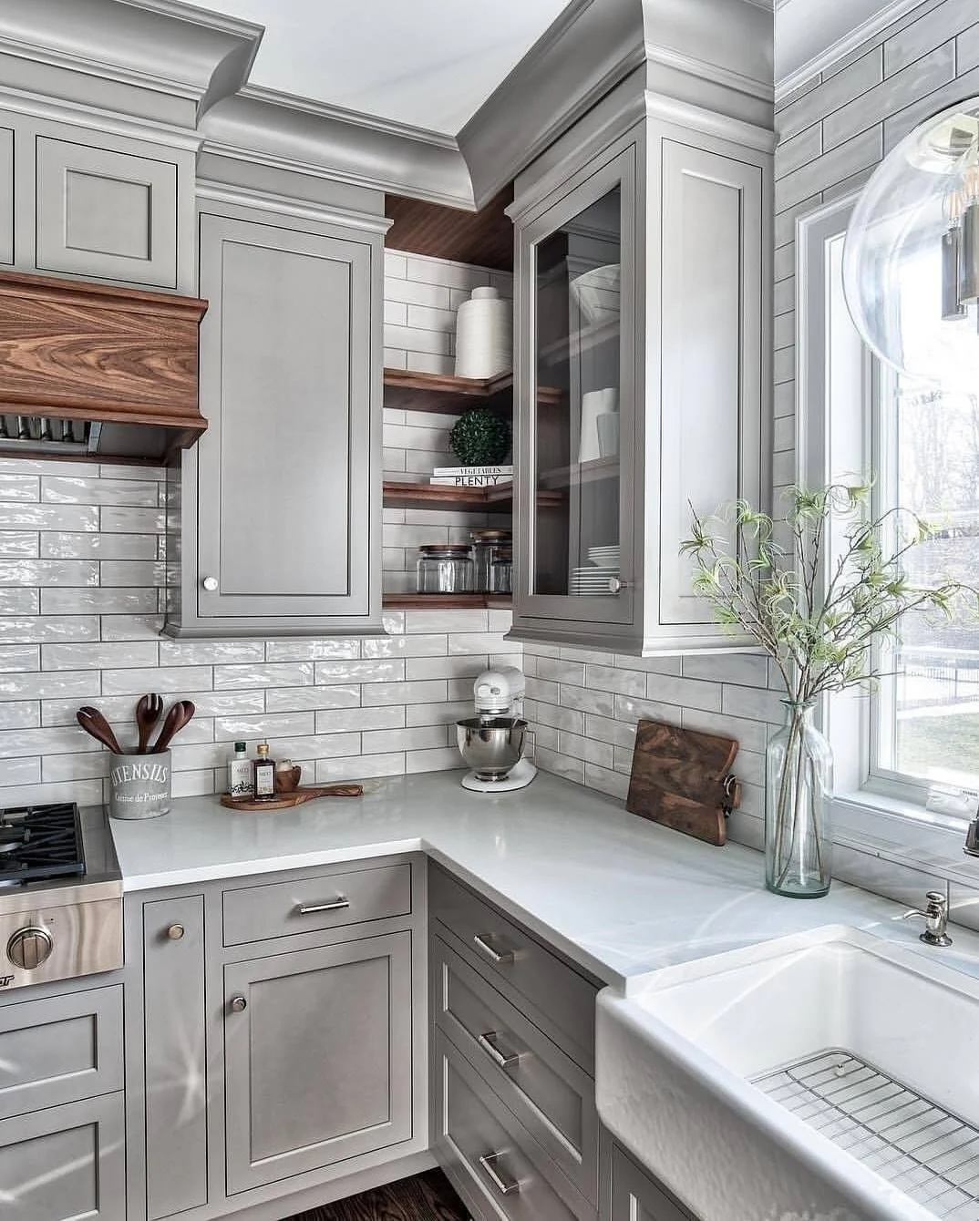 1. Classic Gray Elegance with Polished Subway Tiles (Gray Kitchen Backsplash Ideas)