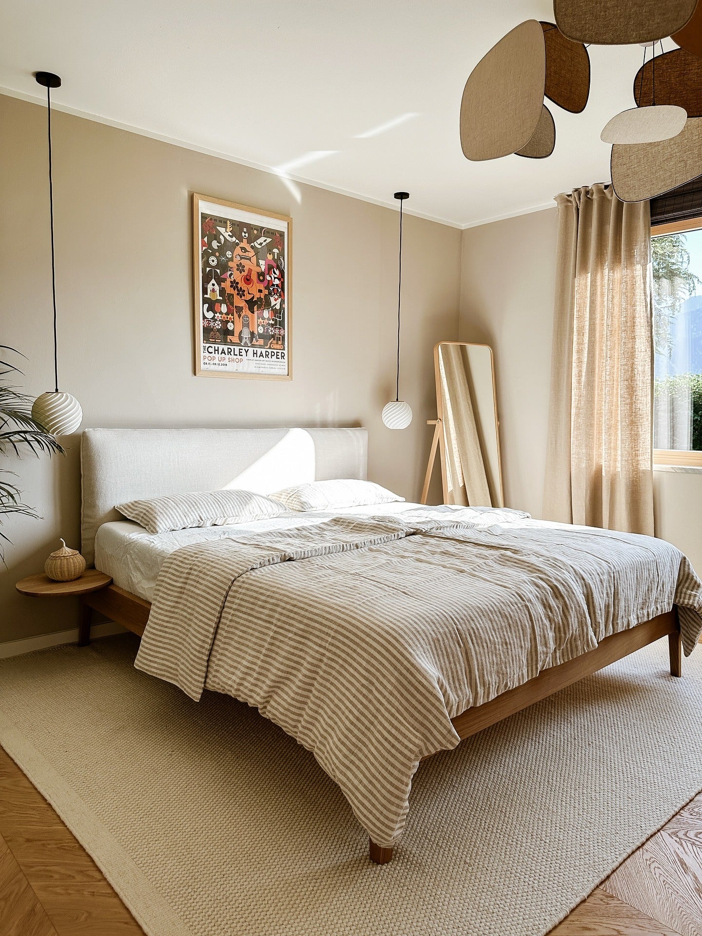 1. Minimalist Warmth with Neutrals (Main Bedroom Ideas)