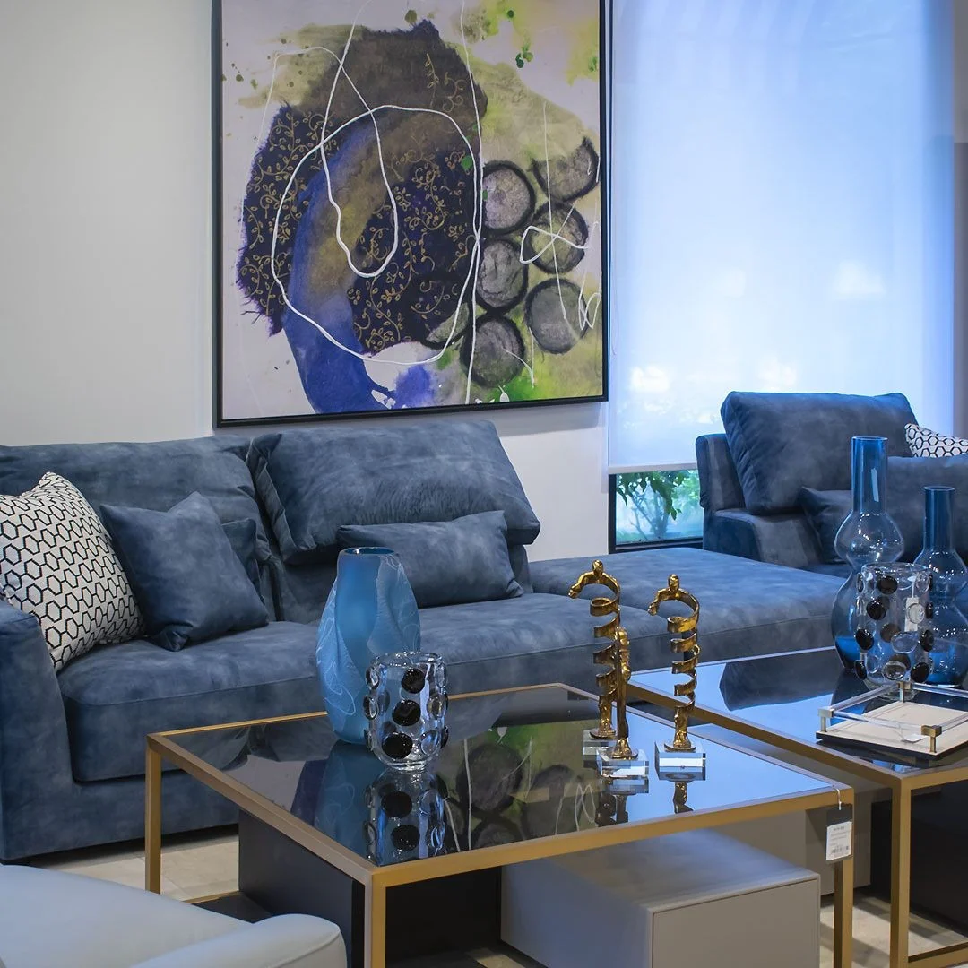 1. Modern Gallery Vibe with Deep Blue Textures (Royal Blue Living Room Ideas)